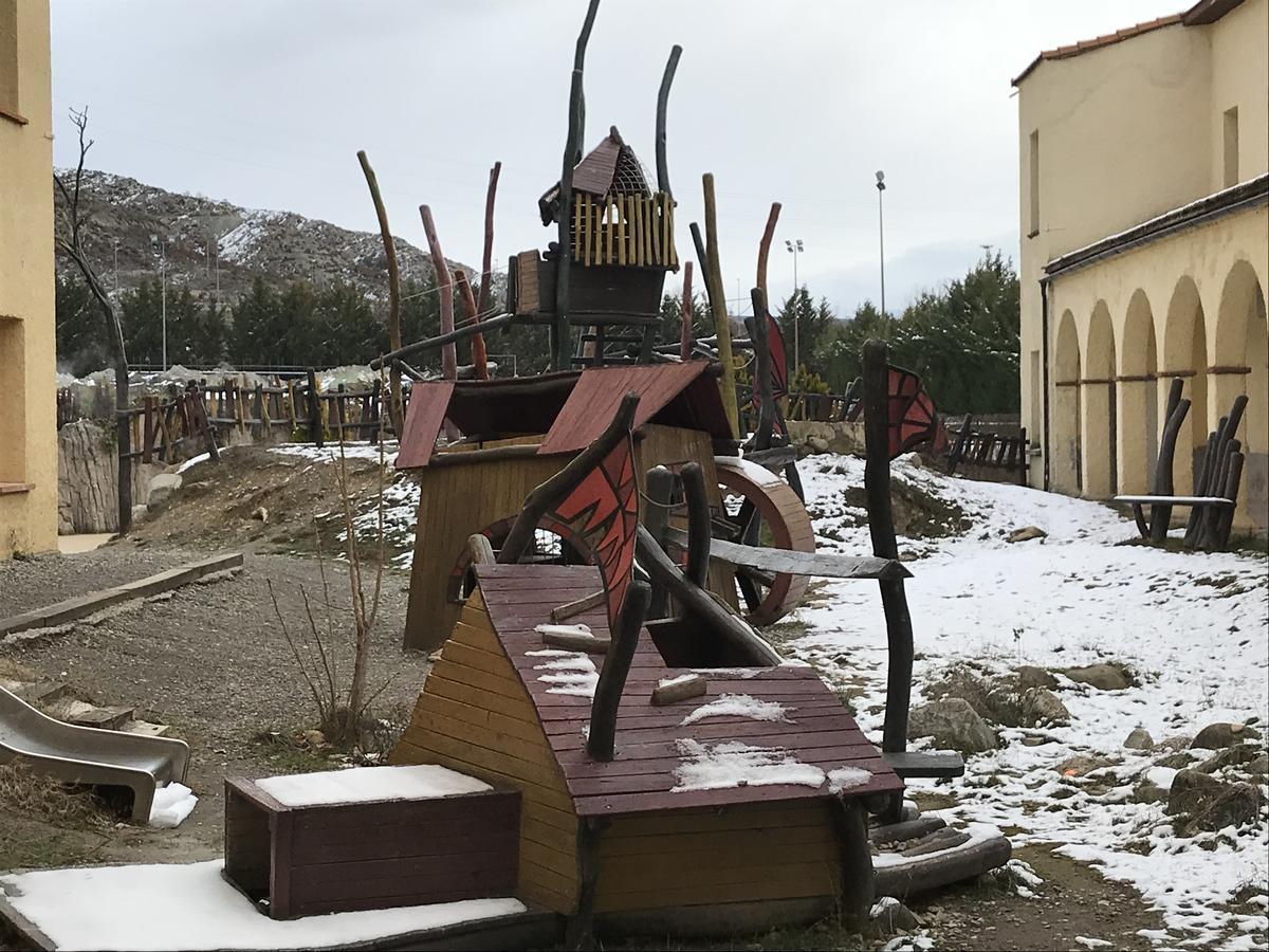 Albergue Pirenarium Sabiñánigo المظهر الخارجي الصورة