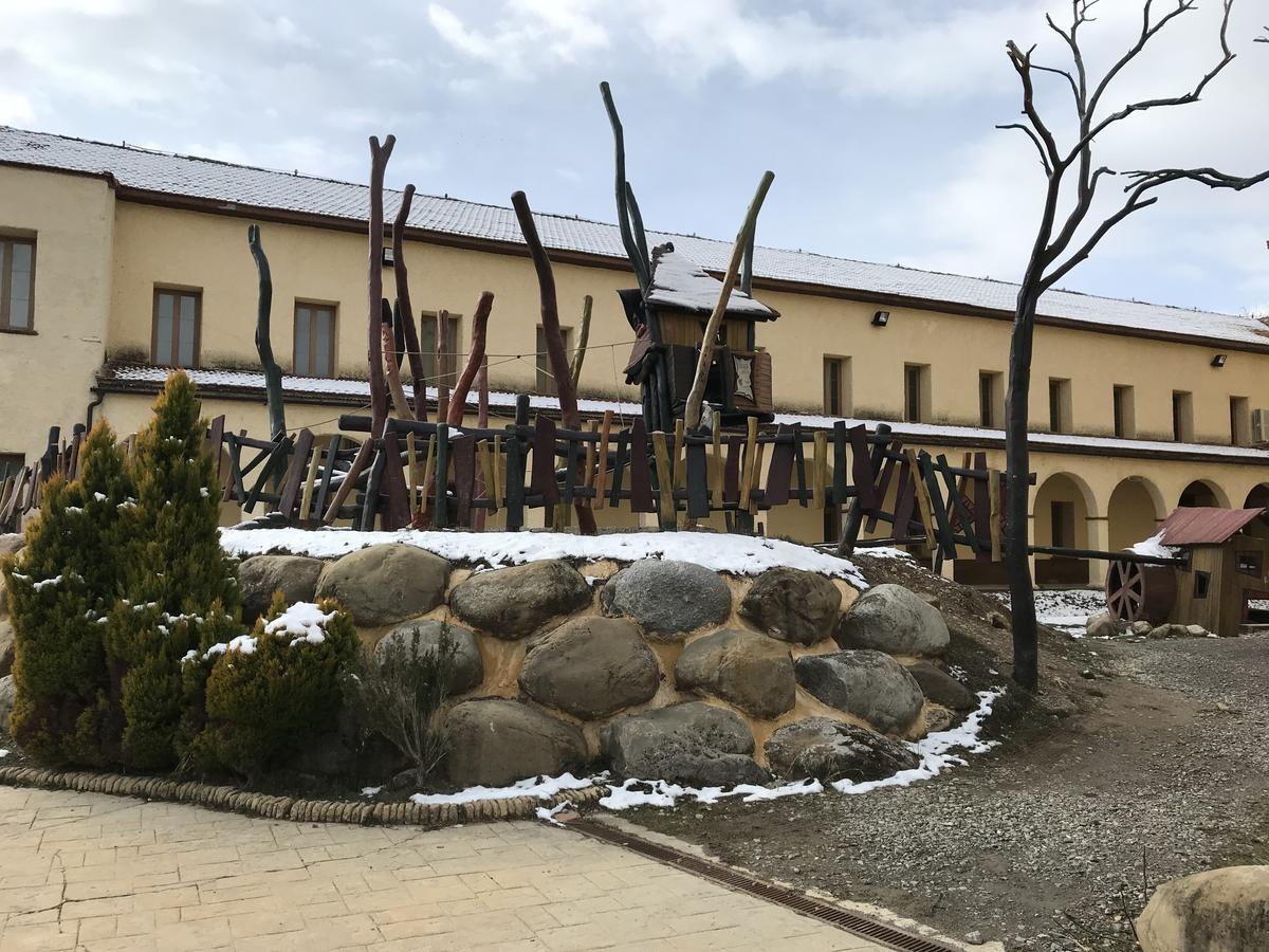 Albergue Pirenarium Sabiñánigo المظهر الخارجي الصورة